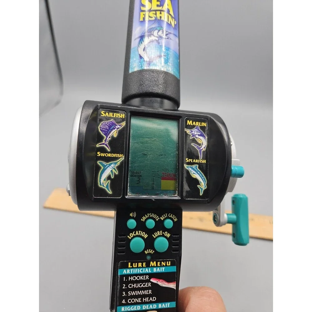 Radica Deep Sea Fishin' Handheld Electronic Fishing Game 1997 Tested/Working